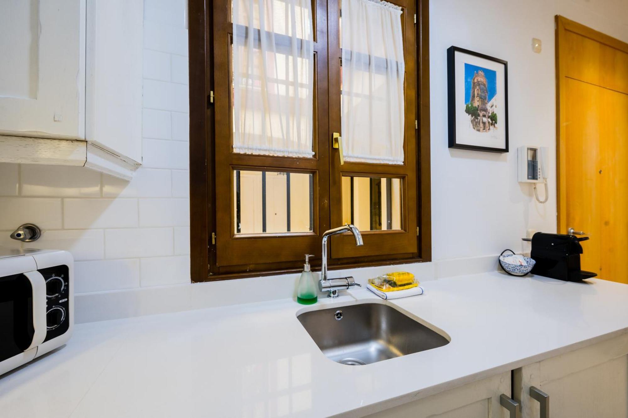 Апартаменты Beautiful And Cozy- 1Bd 1Bth- Arenal Center Севилья Экстерьер фото