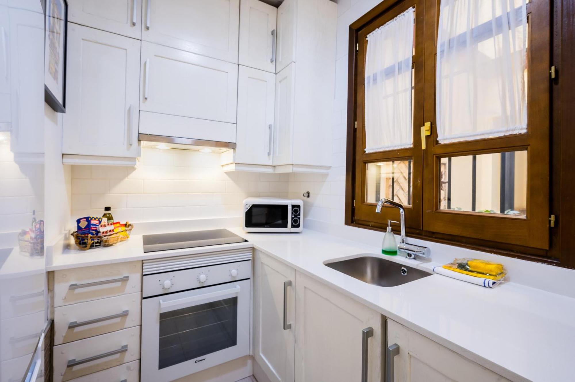 Апартаменты Beautiful And Cozy- 1Bd 1Bth- Arenal Center Севилья Экстерьер фото