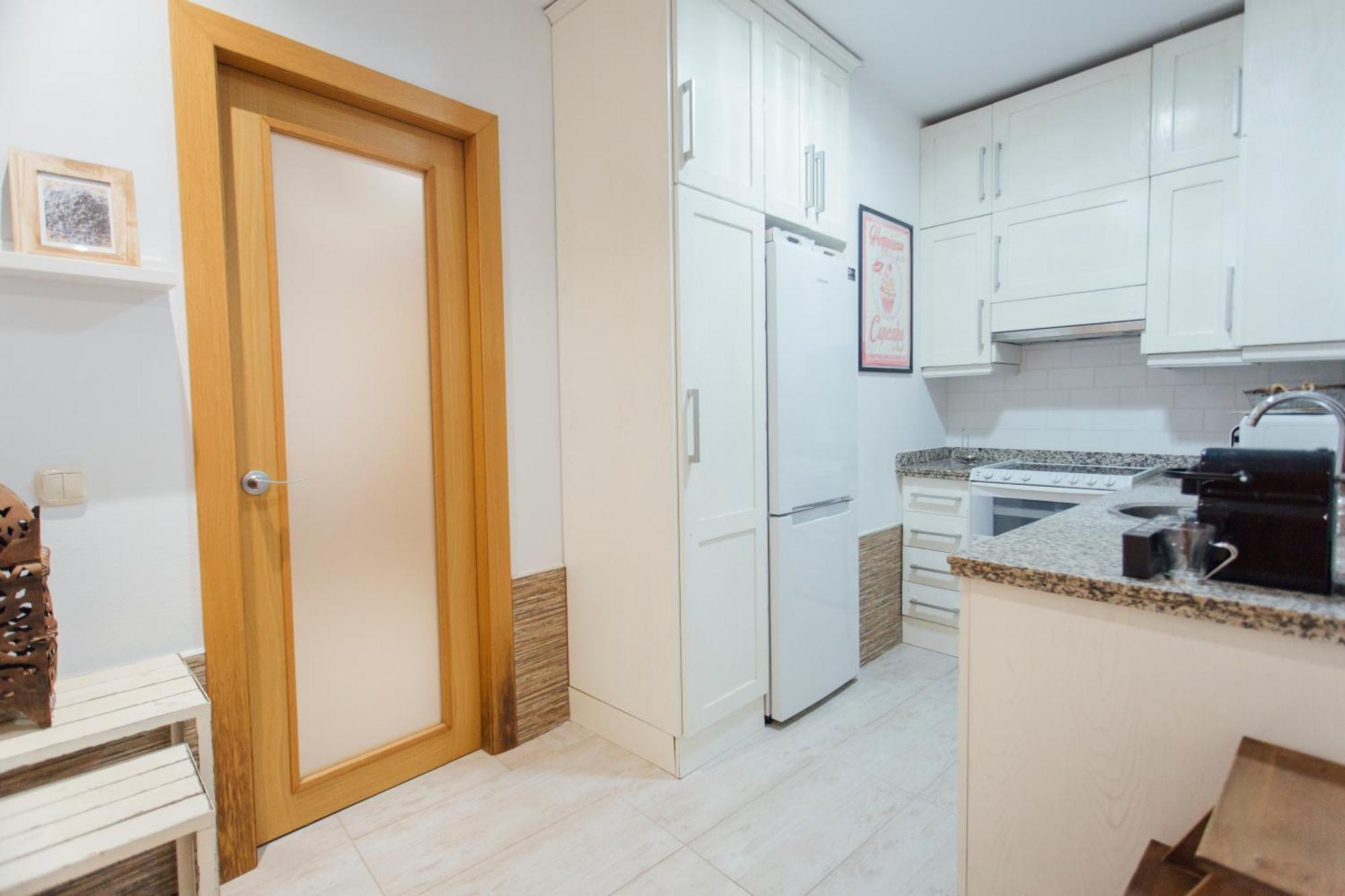 Апартаменты Beautiful And Cozy- 1Bd 1Bth- Arenal Center Севилья Экстерьер фото