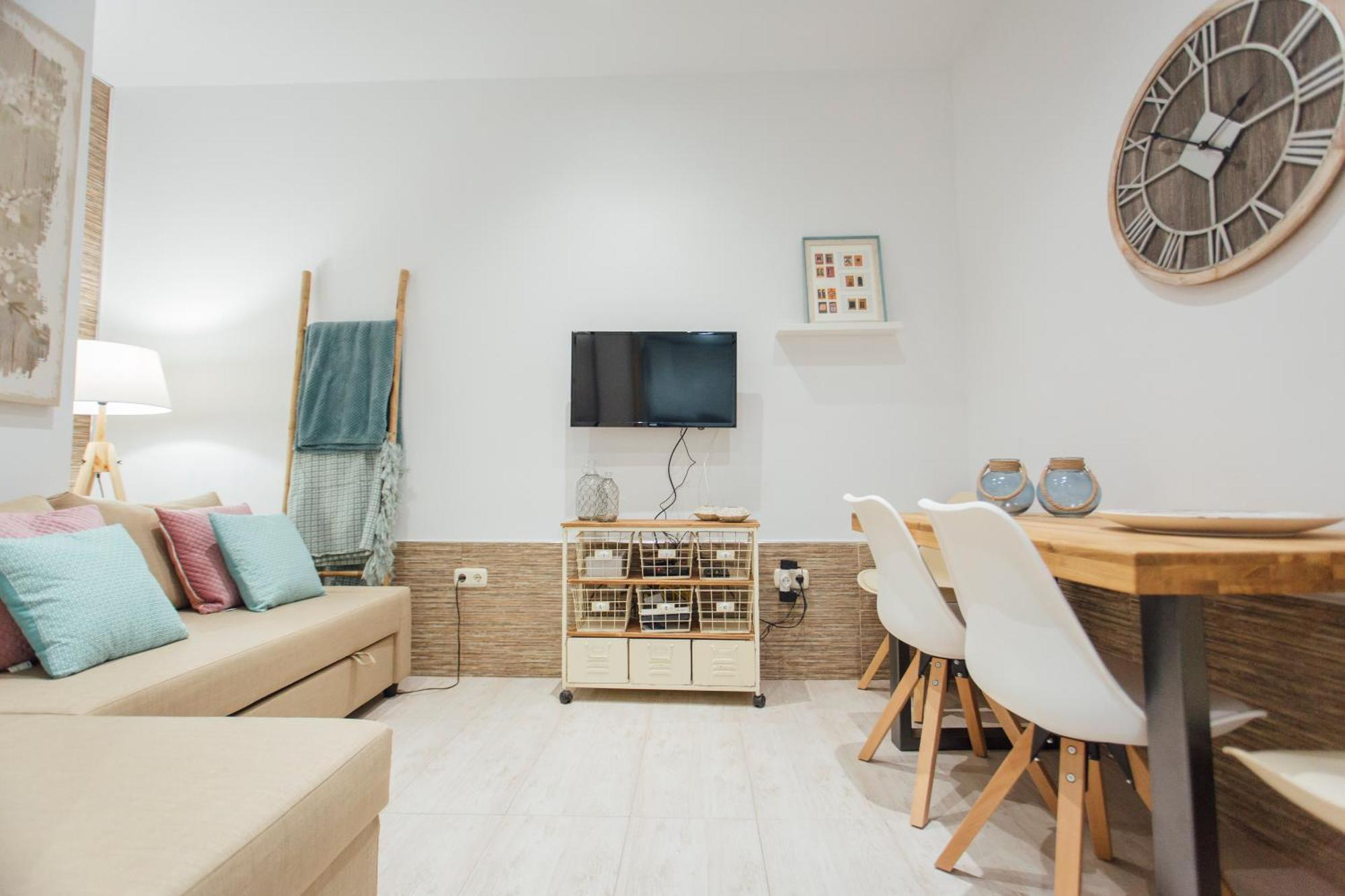 Апартаменты Beautiful And Cozy- 1Bd 1Bth- Arenal Center Севилья Экстерьер фото