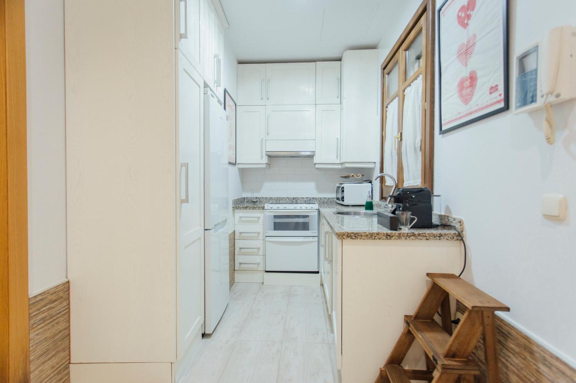 Апартаменты Beautiful And Cozy- 1Bd 1Bth- Arenal Center Севилья Экстерьер фото